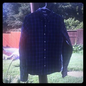 Men’s medium muscle button down